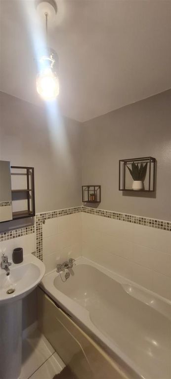 Additional image 16 of 3 bed flat to rentThe Old Fort, Strathfoyle., Londonderry BT47
