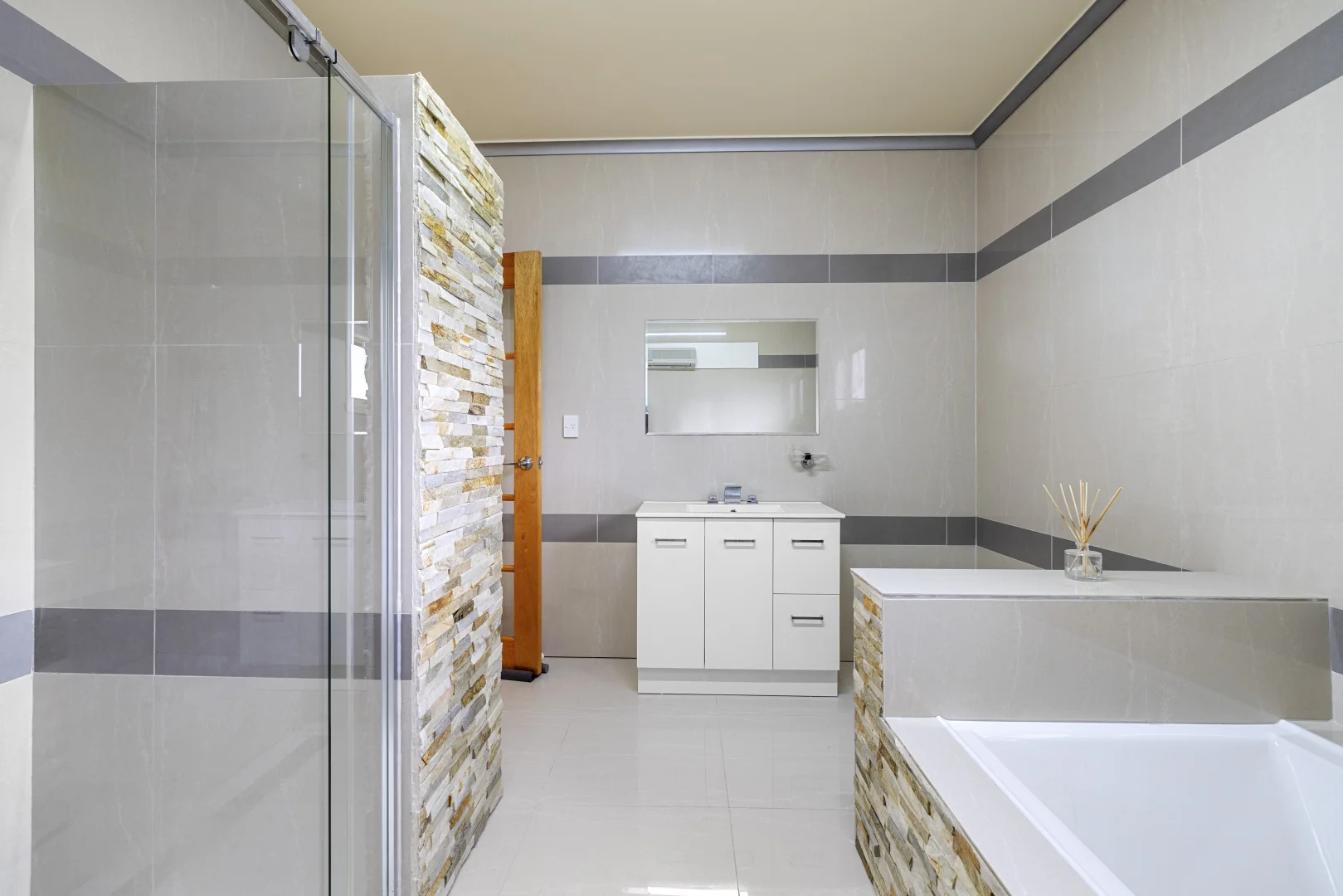 Additional image 16 of 15 Hannah Rise Crescent, Korumburra VIC 3950