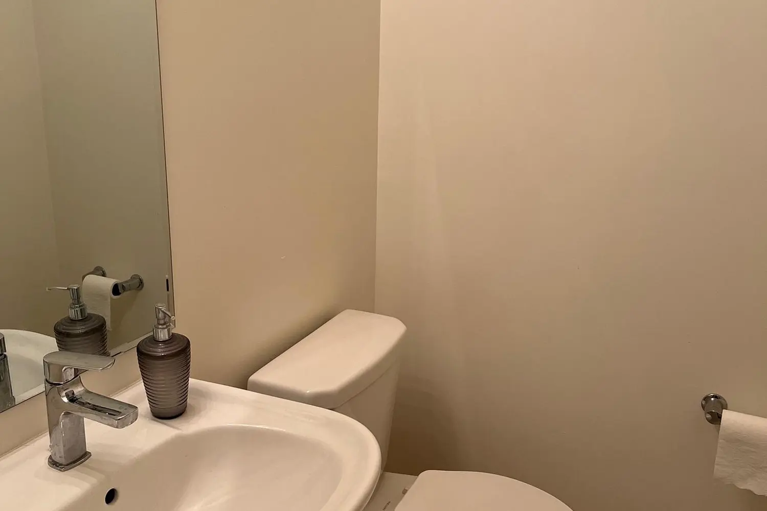 Additional image 2 of 53 Vantage Loop