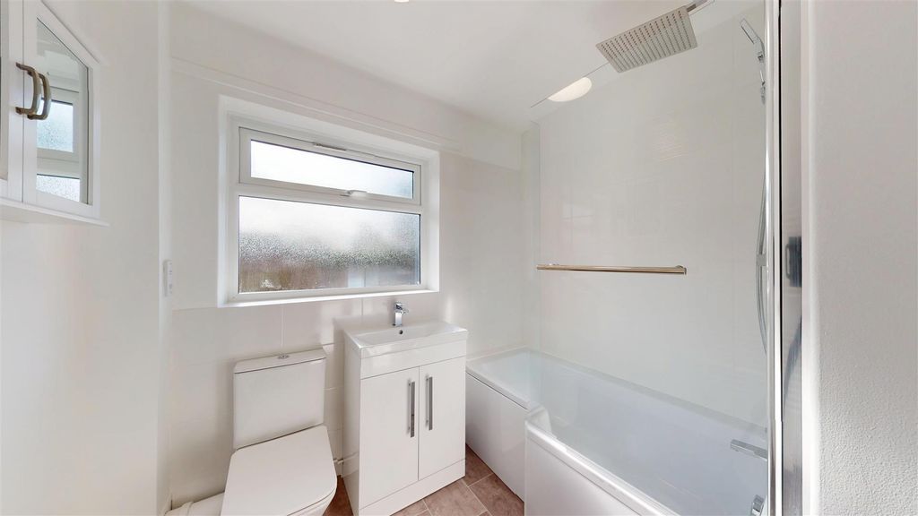 Additional image 14 of 4 bed detached house to rentGunthorpe Road, Peterborough PE4