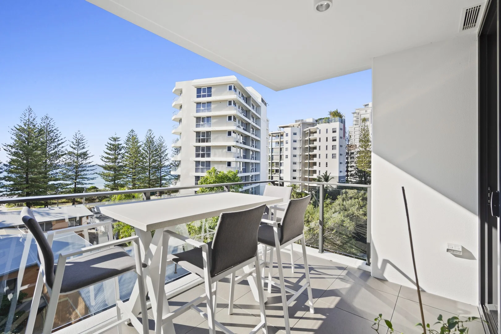 20/1969 Gold Coast Highway, Burleigh Heads QLD 4220