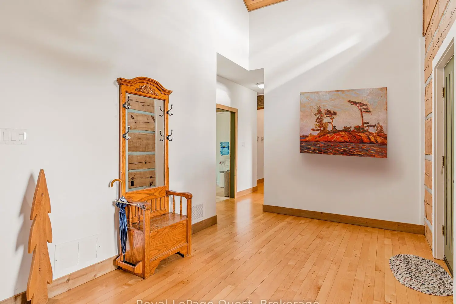 Additional image 8 of 160 14 Concession