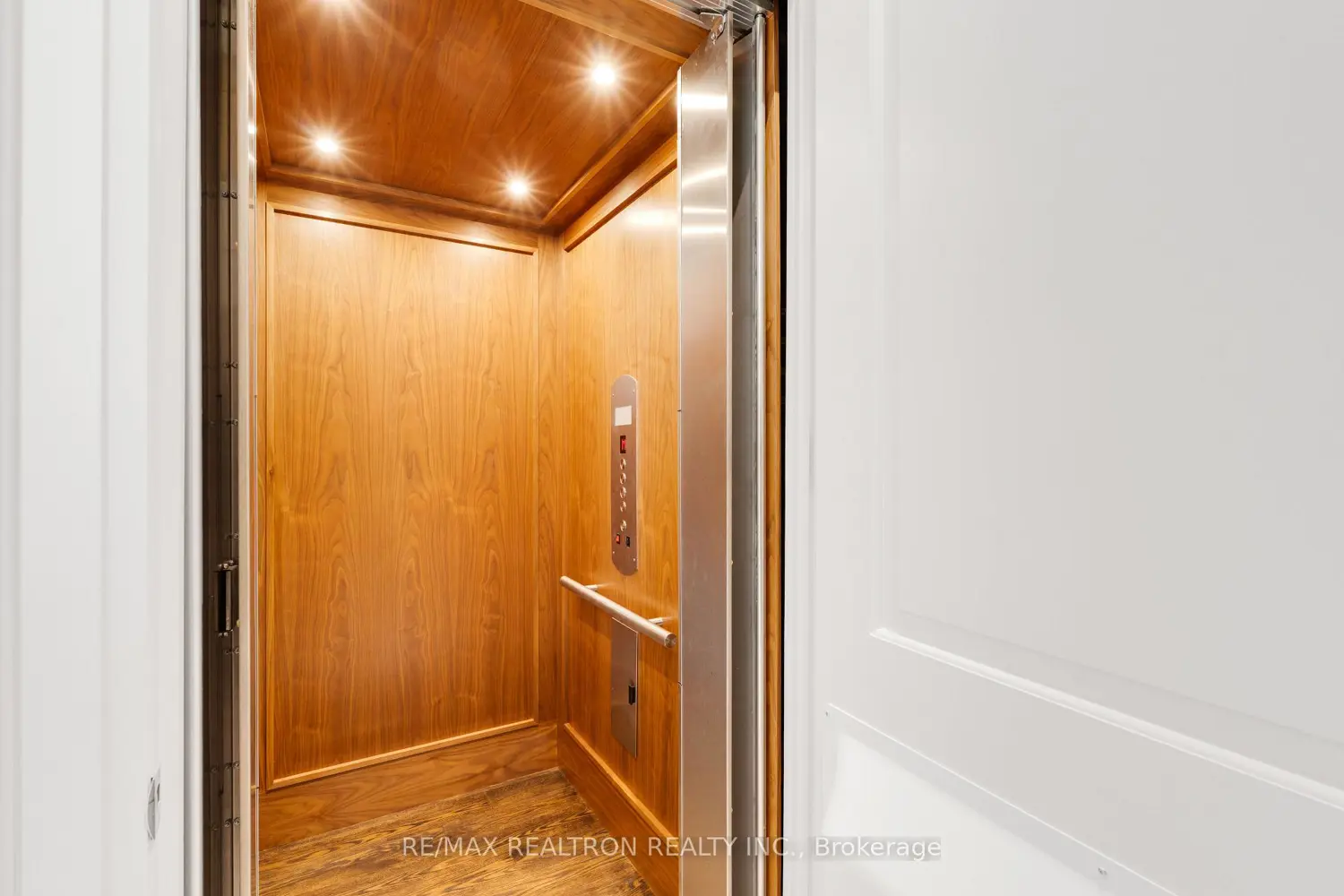 Additional image 9 of 129 Arnold Avenue