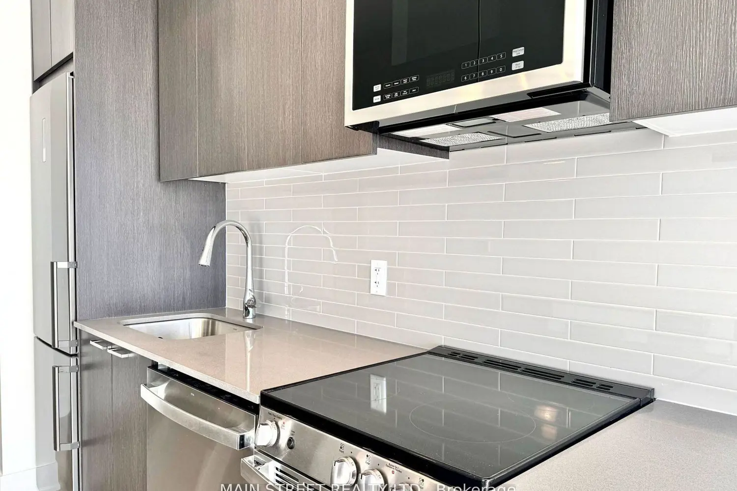 Additional image 9 of 185 Deerfield Road 1506