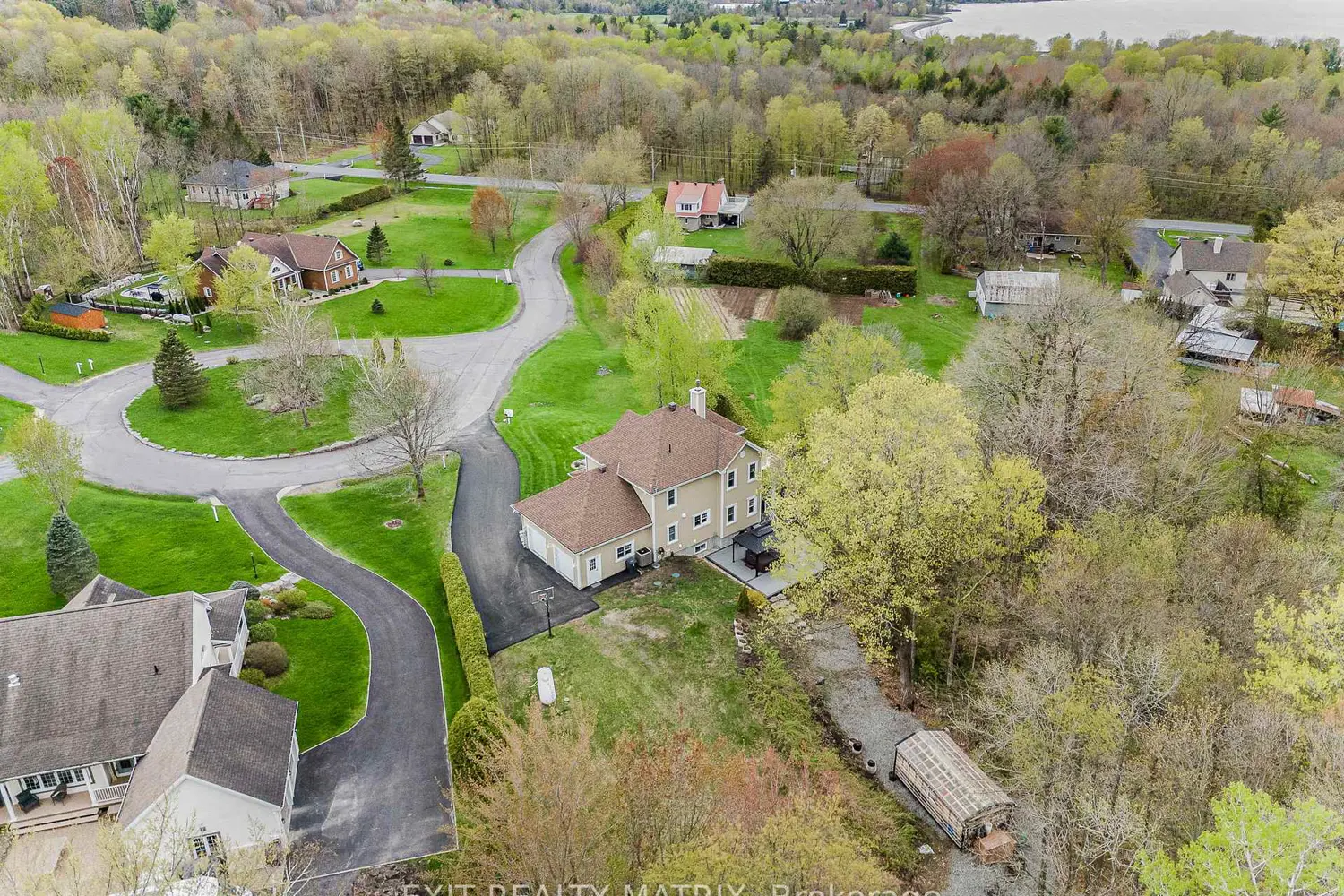 Additional image 19 of 64 Radstock Lane 5