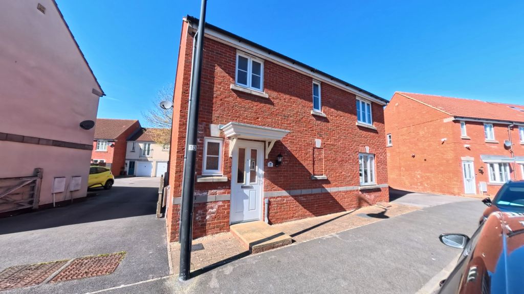 3 bed detached house to rentHestercombe Close, Weston-Super-Mare BS24