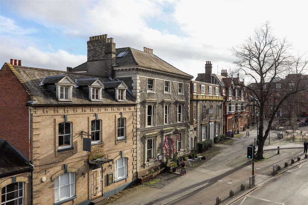 Additional image 9 of 3 bed flat to rentOpposite The Cathedral, Norwich NR3
