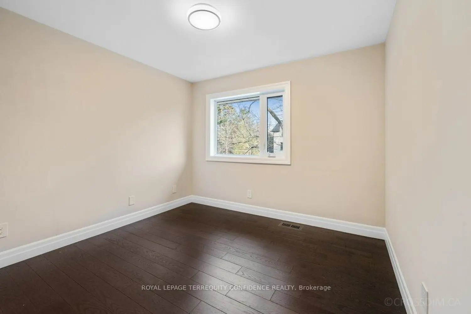 Additional image 9 of 8 Glenelia Avenue