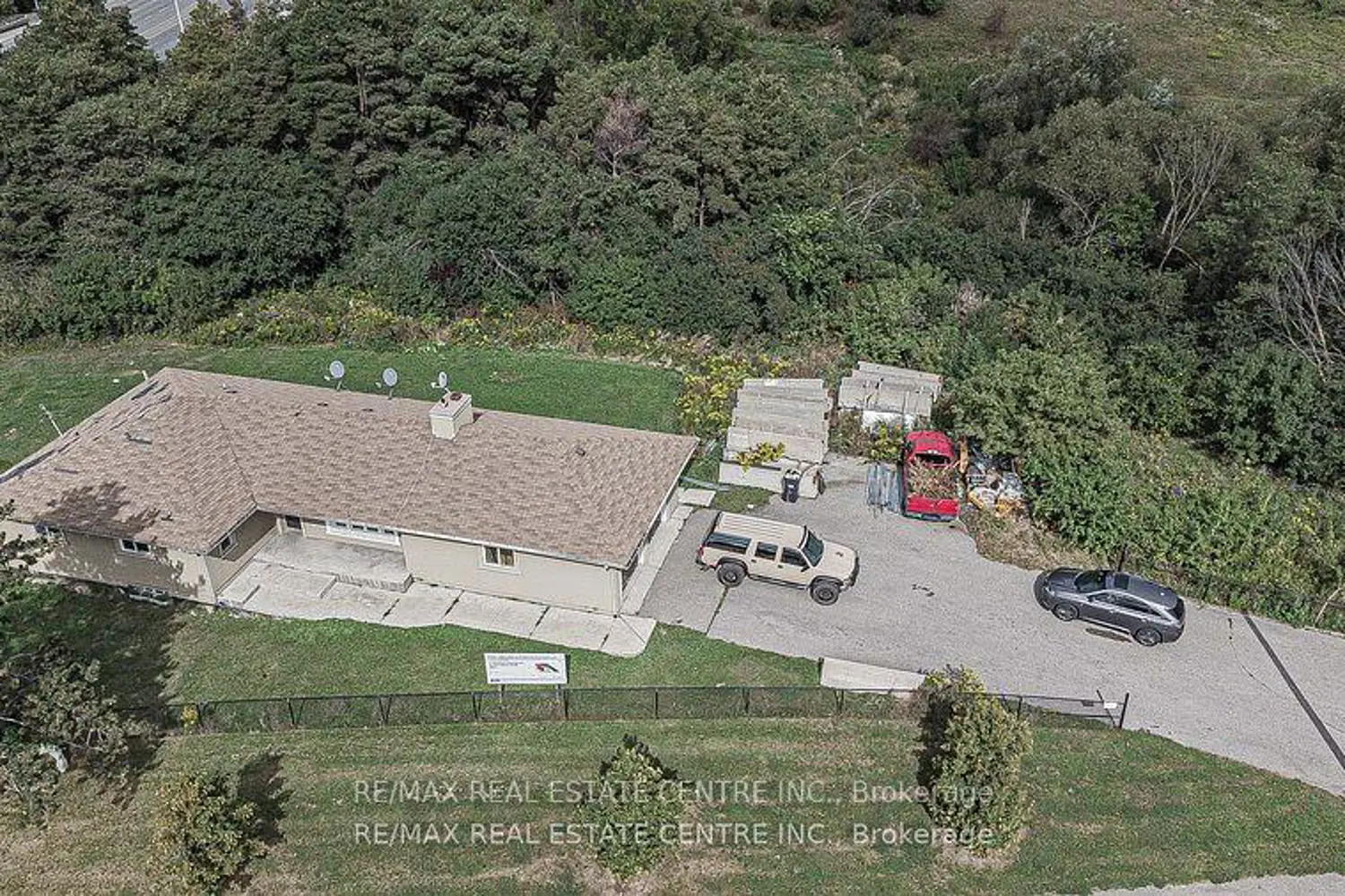 Additional image 4 of 3024 Countryside Drive