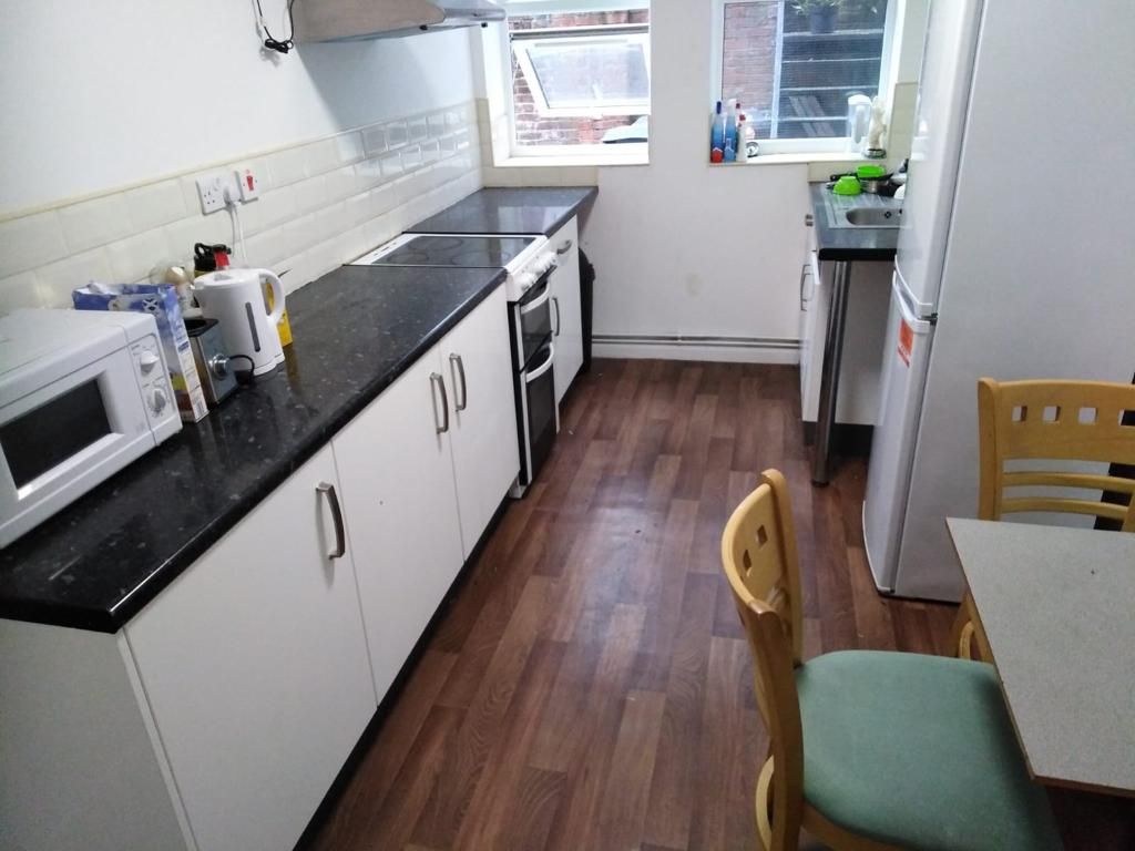 4 bed shared accommodation to rentMillstone Lane, Leicester LE1