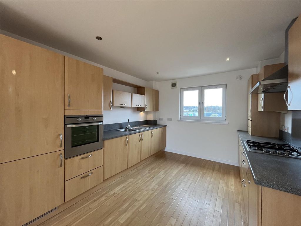 Additional image 5 of 3 bed flat to rentMonart Road, Perth PH1