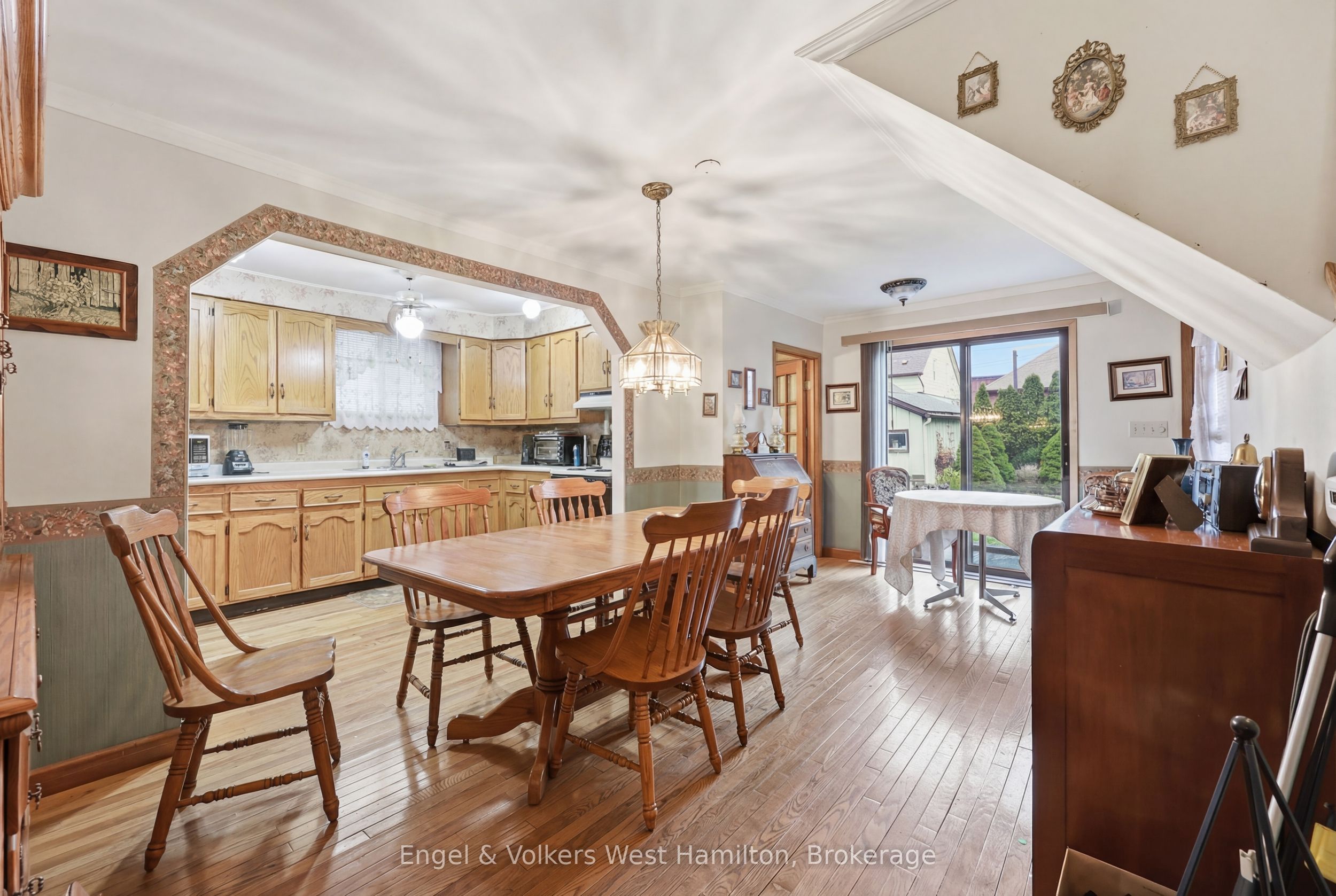 Additional image 4 of 18 Mayflower Avenue, Hamilton, ON, L8L 2K4