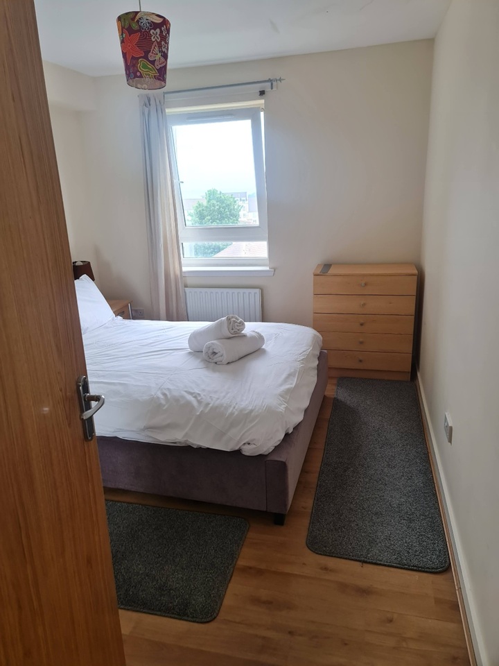 Additional image 2 of 2 Bed Flat, Hawkhill Close, EH7, N1 7GU