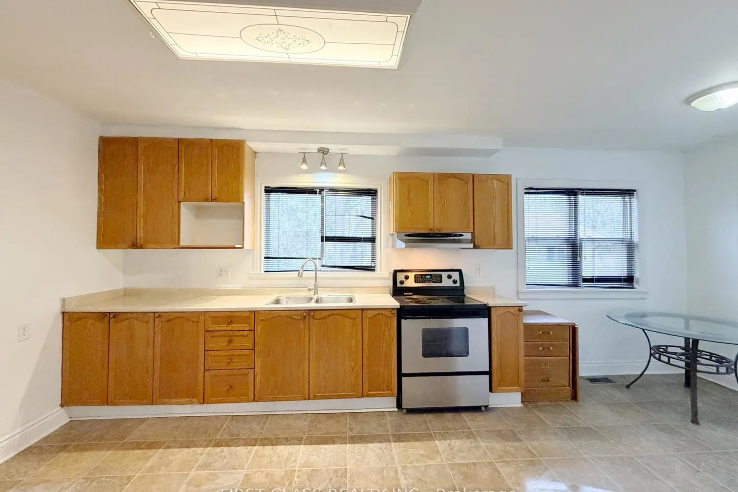 Additional image 8 of 2081 Metro Road