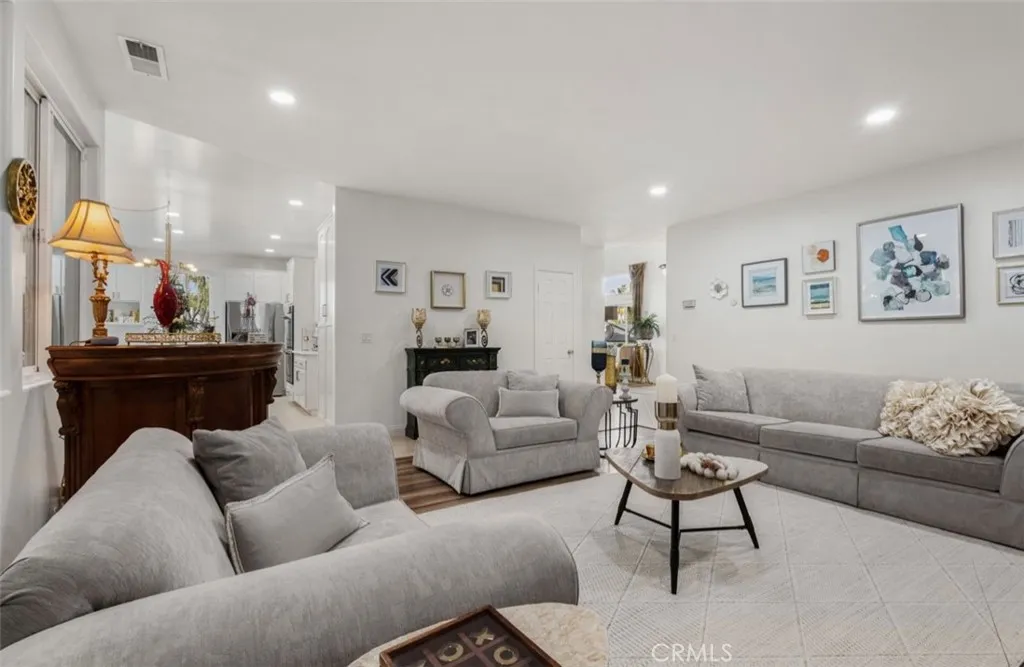 Additional image 5 of 106 E 36th St, Long Beach, CA 90807