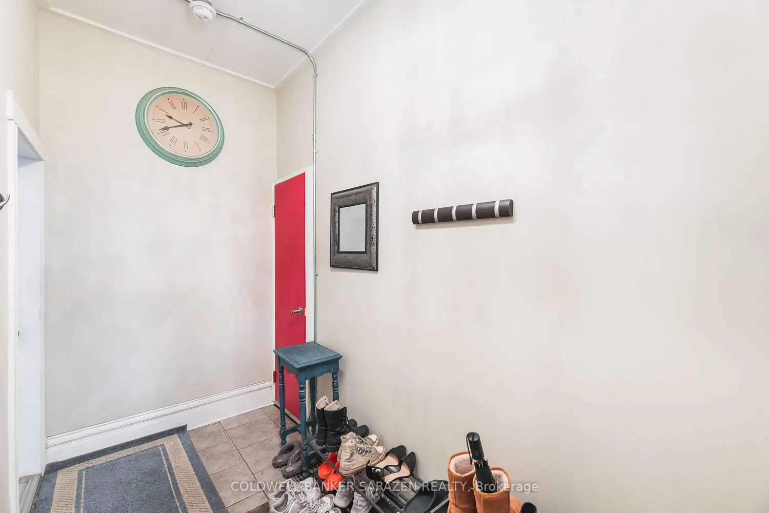 229 Charlotte Street photo 4