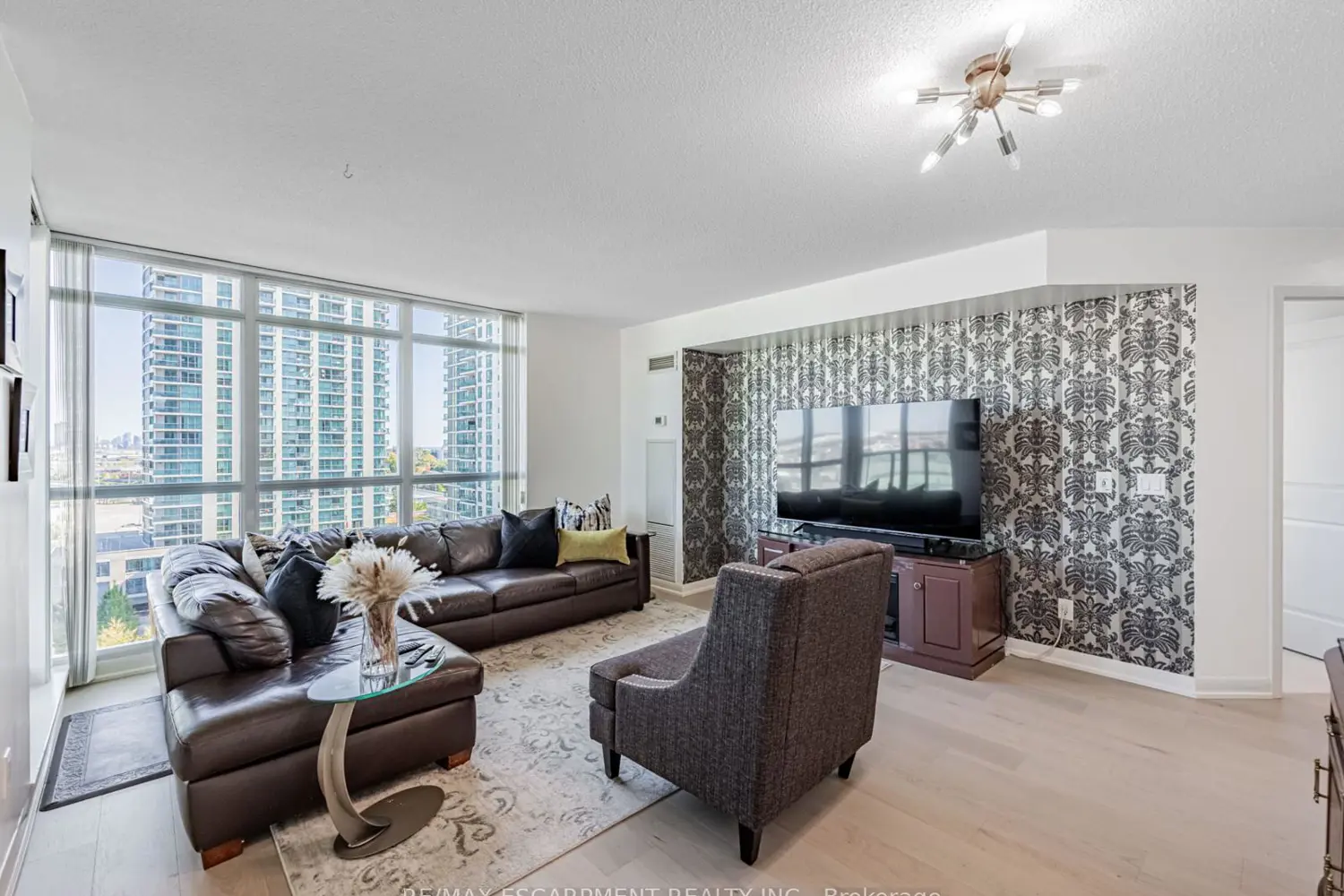 Additional image 2 of 235 Sherway Gardens Road 1110