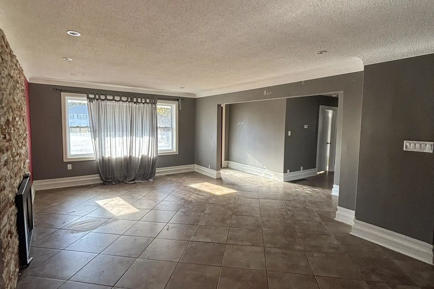 5497 Manotick Main Street photo 4