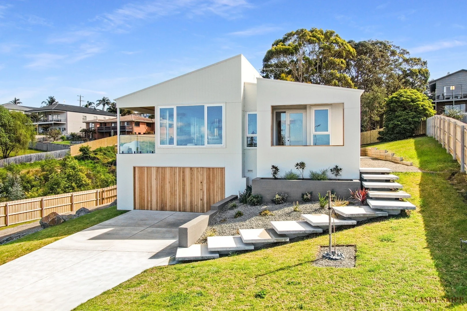 9 Rosedale Rise, Lakes Entrance VIC 3909