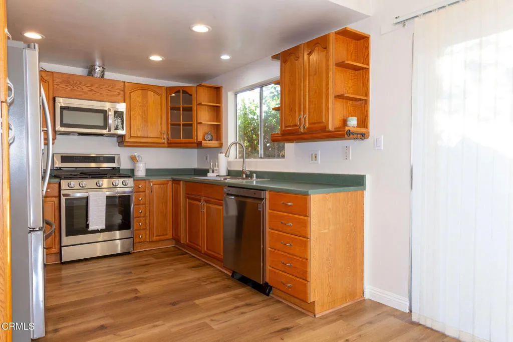 Additional image 10 of 741 Warwick Avenue, Thousand Oaks, CA 91360