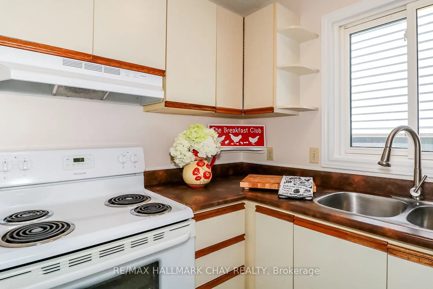 Additional image 8 of 82 Melinda Crescent