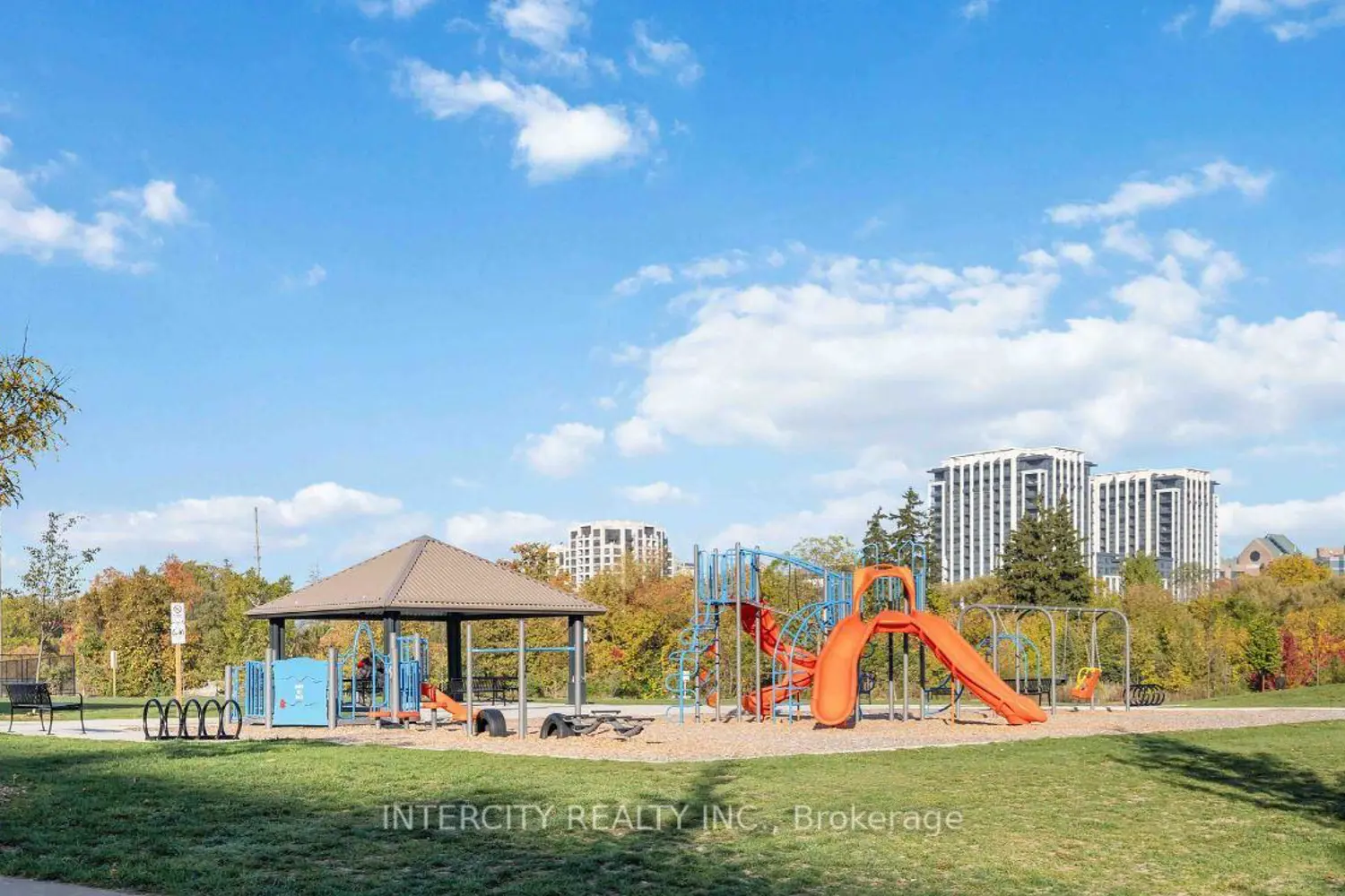 Additional image 2 of 10 Rouge Valley Drive 813A