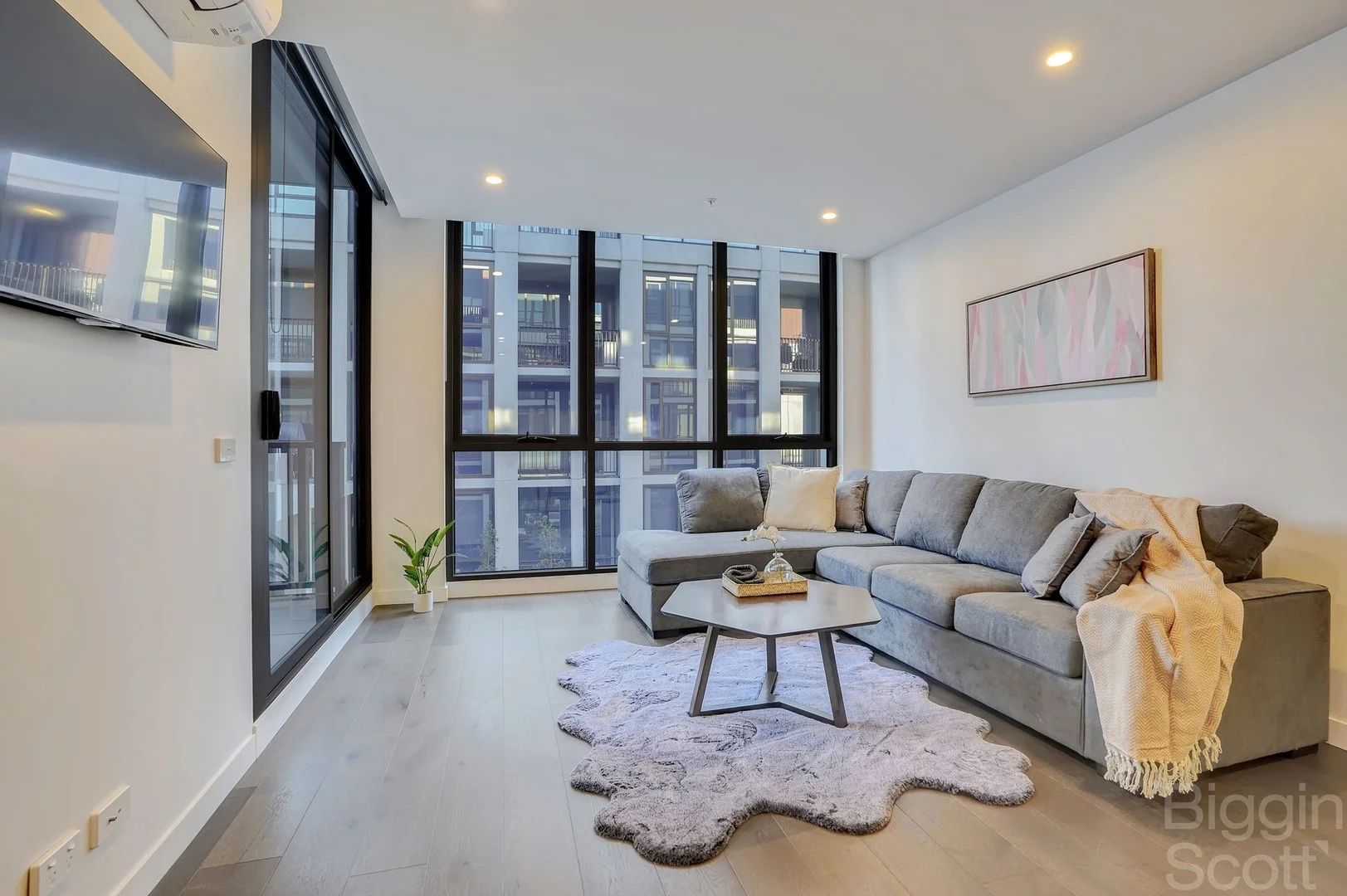 4b/72 Ascot Vale Road, Flemington VIC 3031