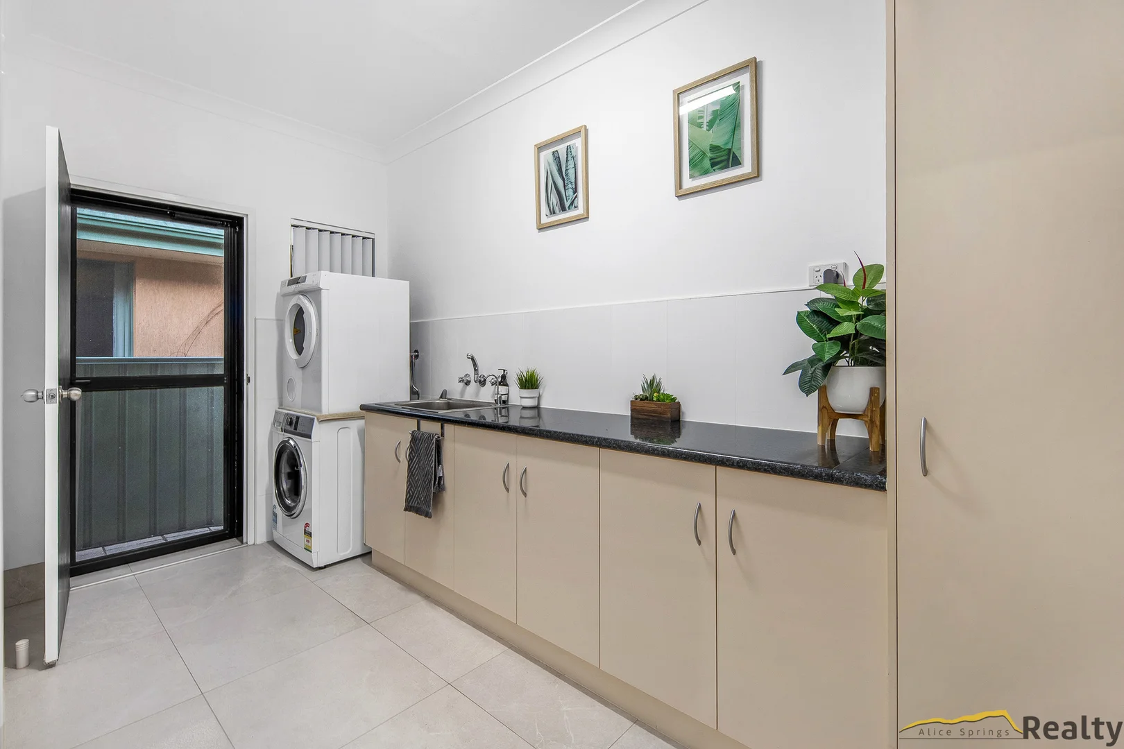 Additional image 27 of 9 Terry Court, Araluen NT 0870