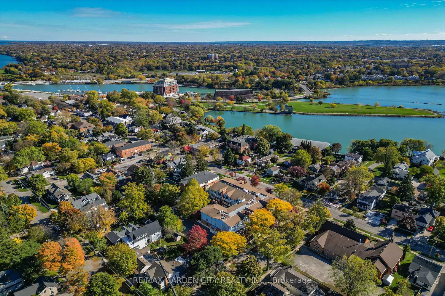 Additional image 19 of 70 Main Street 201