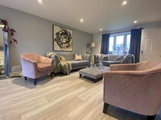 Additional image 9 of 5 bed detached house to rentBurlingham Road, Norwich NR16