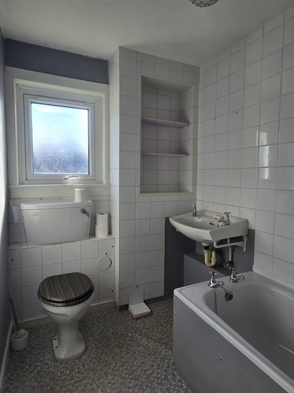 Additional image 6 of 2 bed flat to rentNorth Street, Elgin, Moray IV30