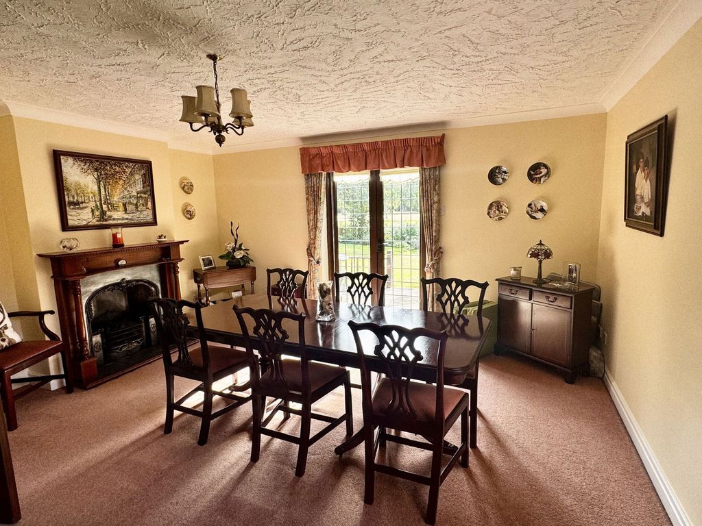Additional image 8 of 4 bed detached house to rentPitts House Lane, Churchtown, Southport PR9