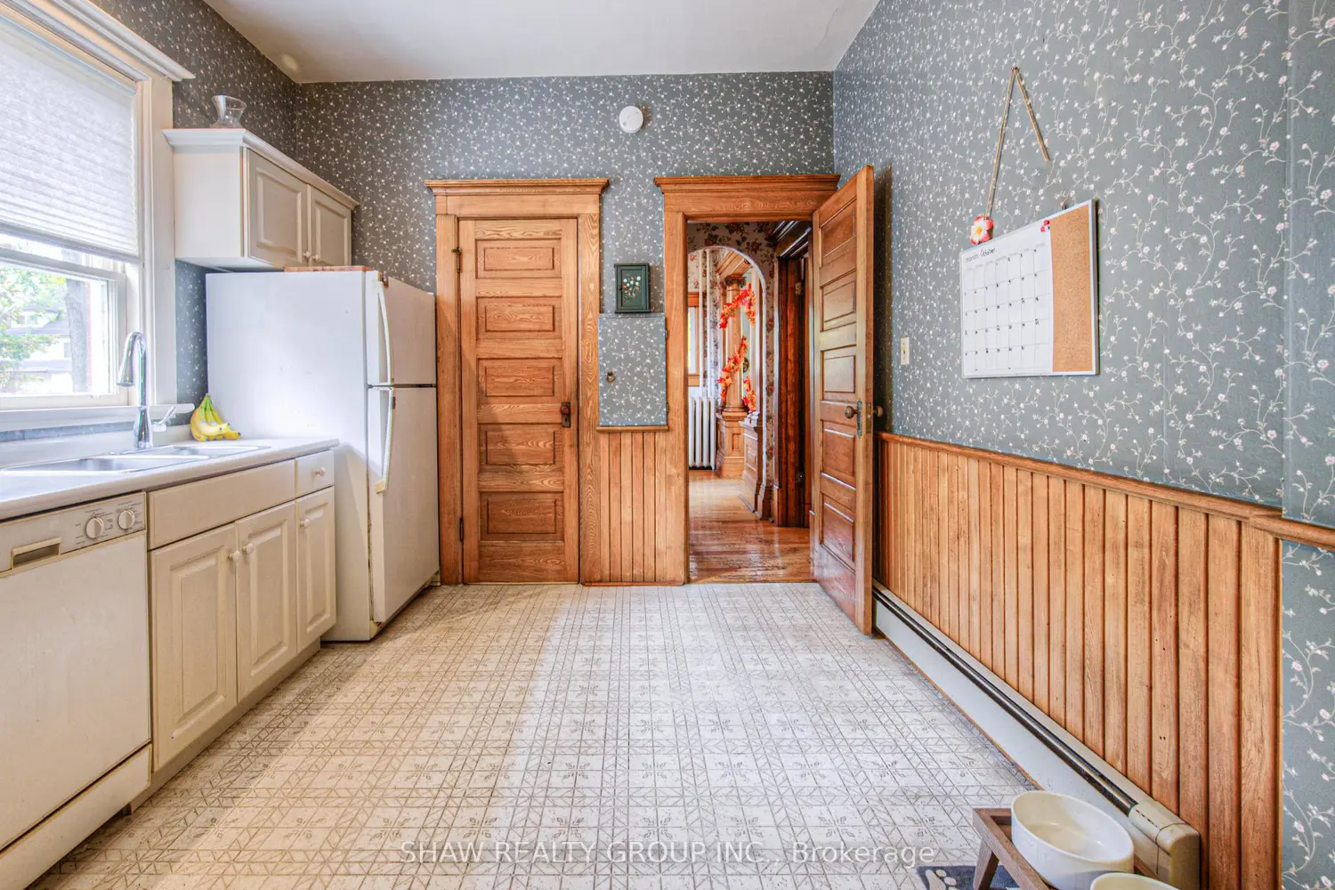 Additional image 5 of 543 Queenston Road