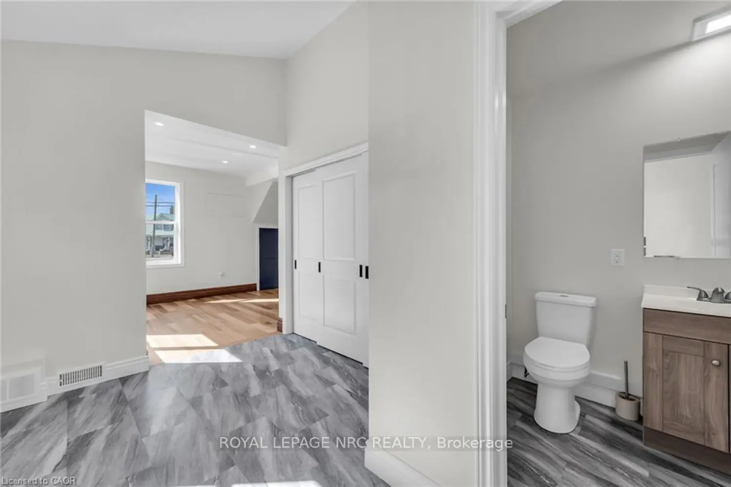 Additional image 13 of 2076 Main Street