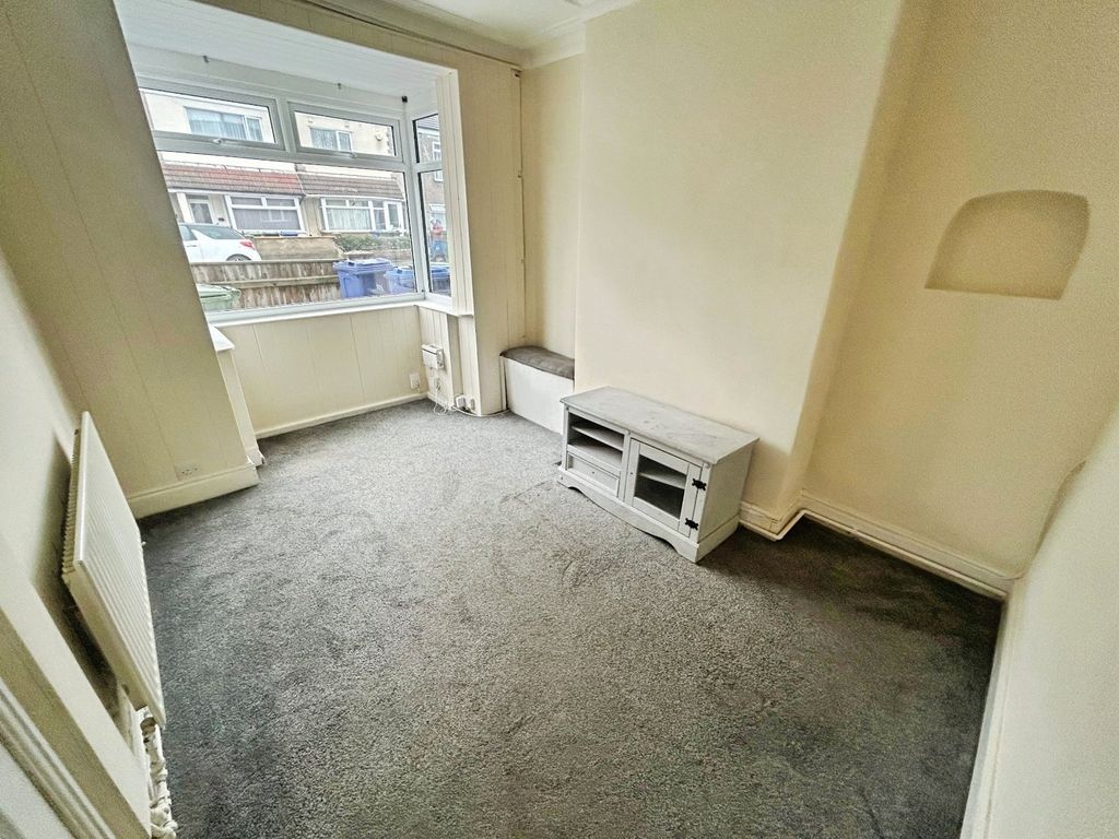 Additional image 2 of 3 bed terraced house to rentWintringham Road, Grimsby, Lincolnshire DN32
