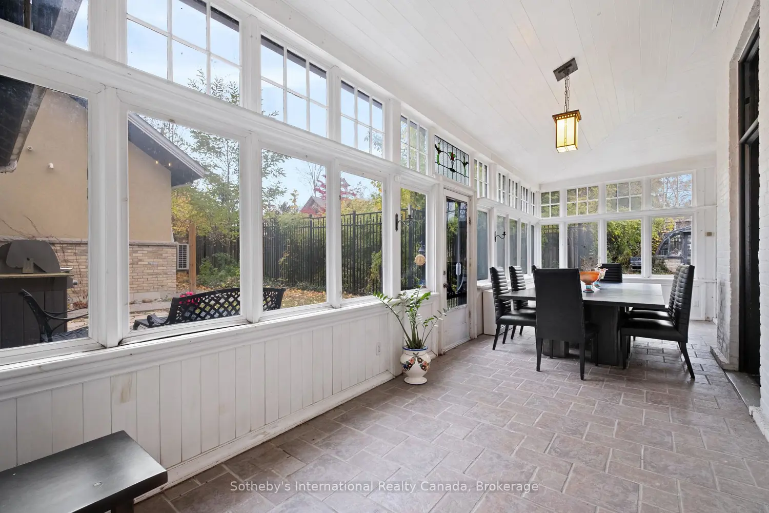 Additional image 3 of 194 Grand River Street