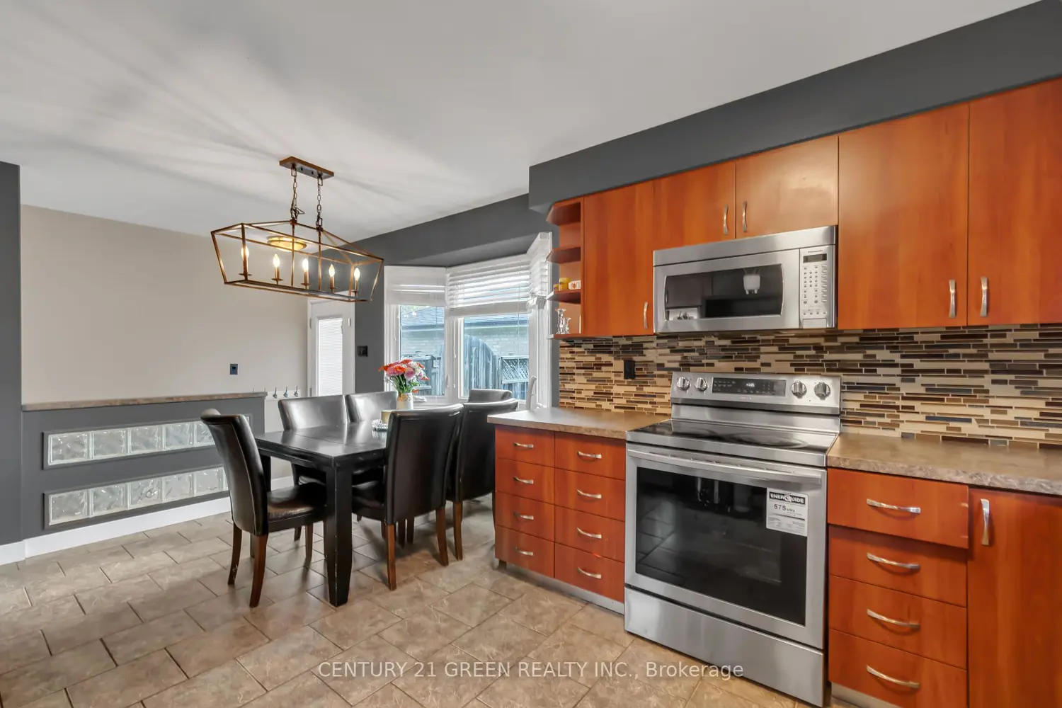 Additional image 14 of 126 Carlyle Drive