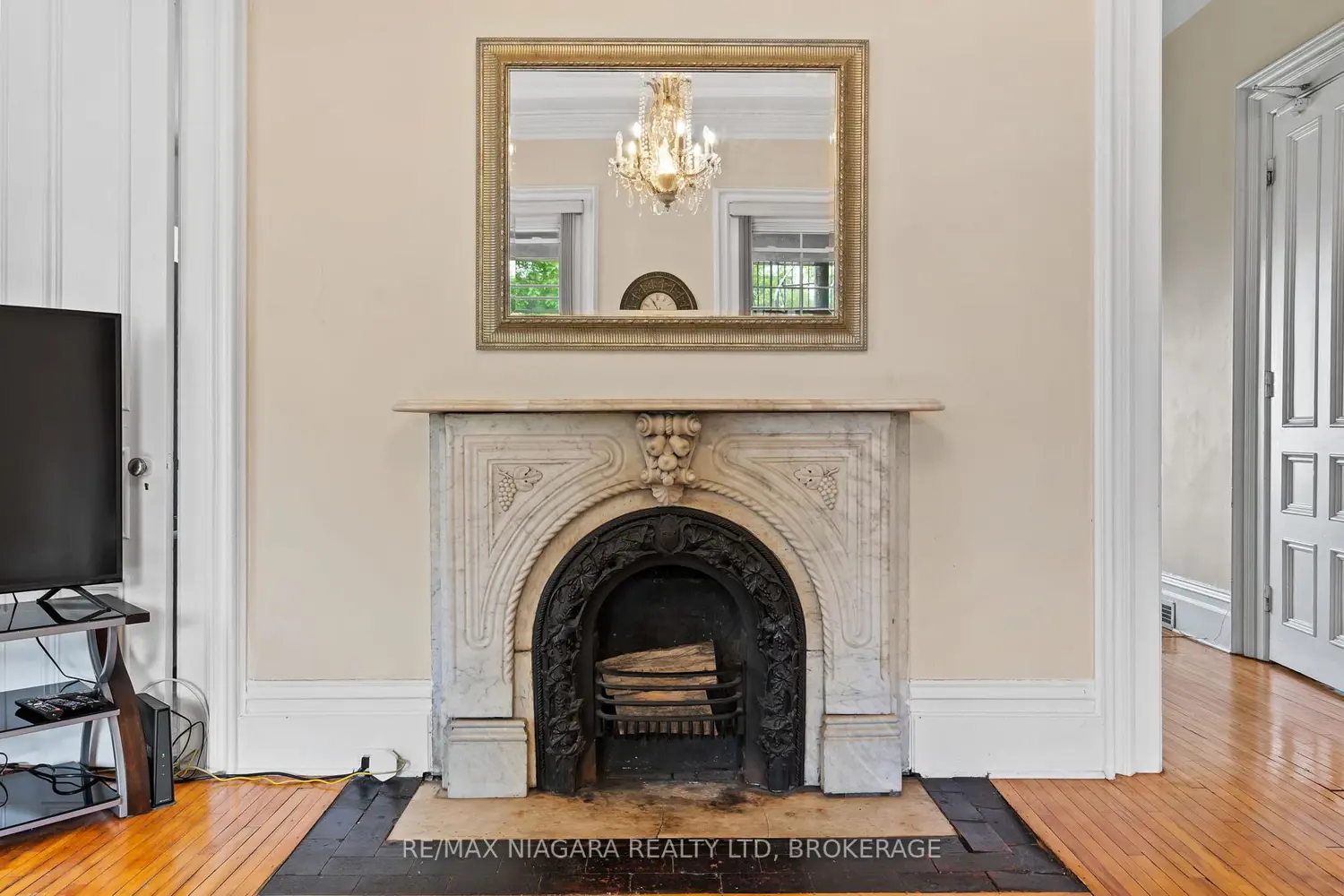 Additional image 3 of 5368 Menzie Street