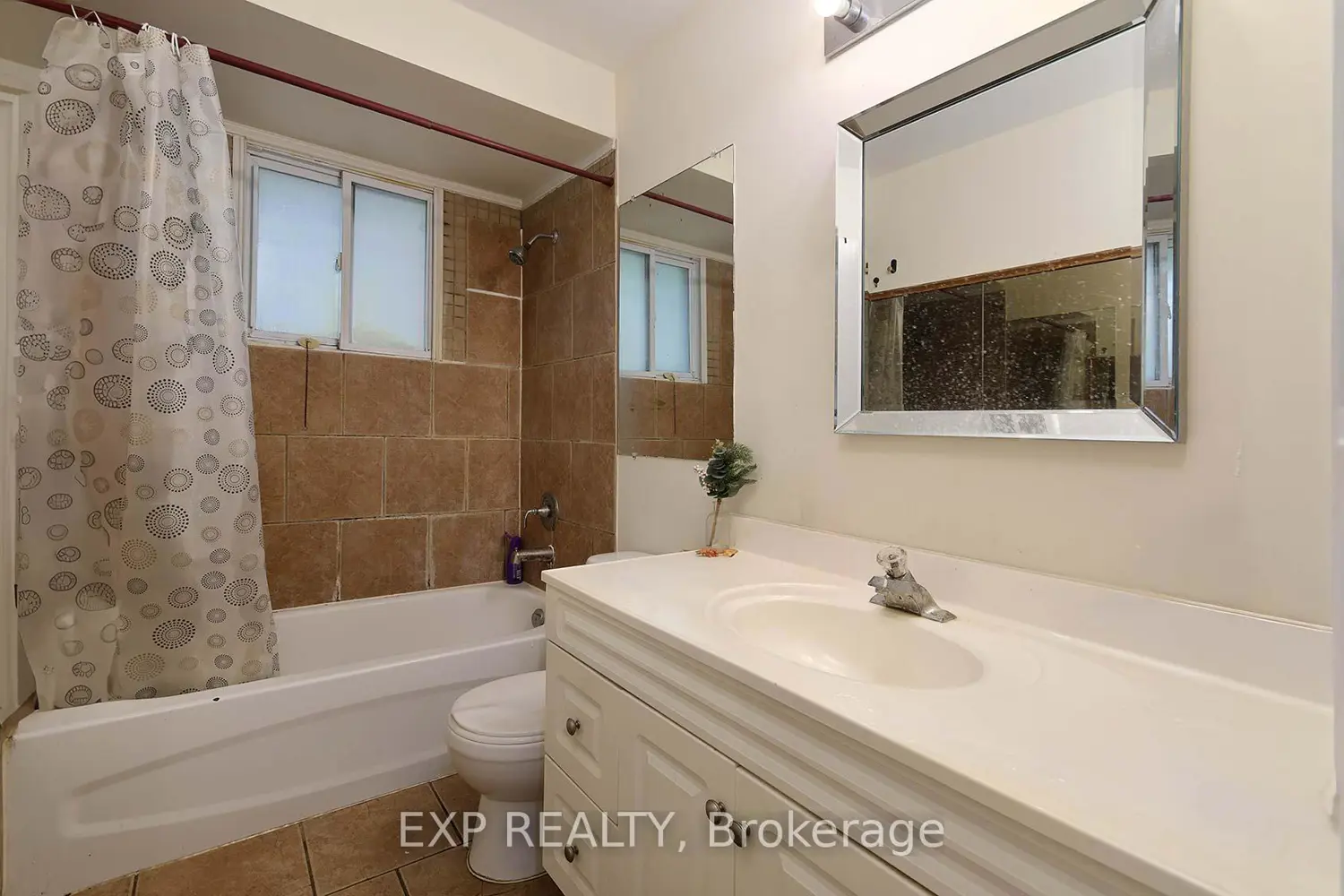 Additional image 19 of 2 Roslyn Road