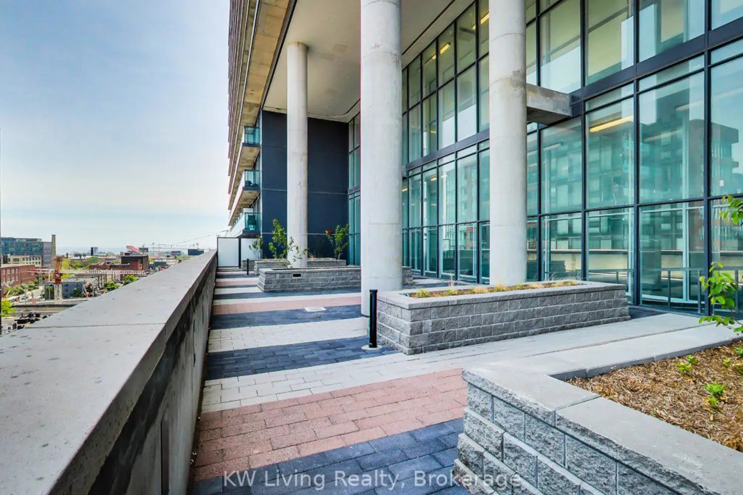 Additional image 13 of 36 Lisgar Street 1211E