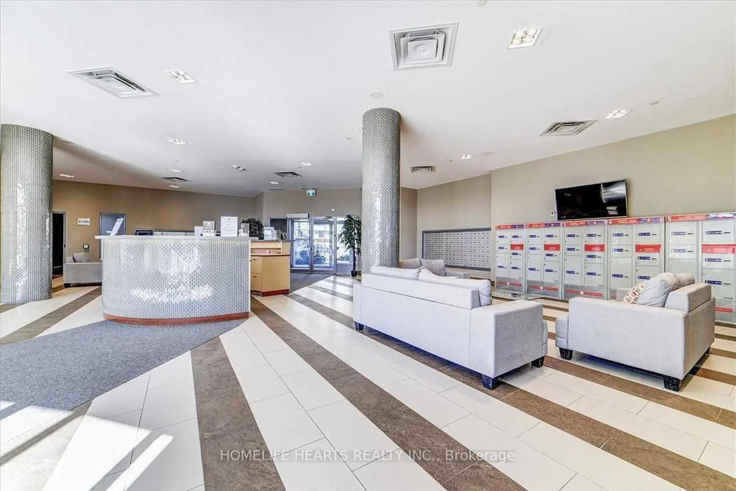 Additional image 6 of 2152 Lawrence Avenue 206