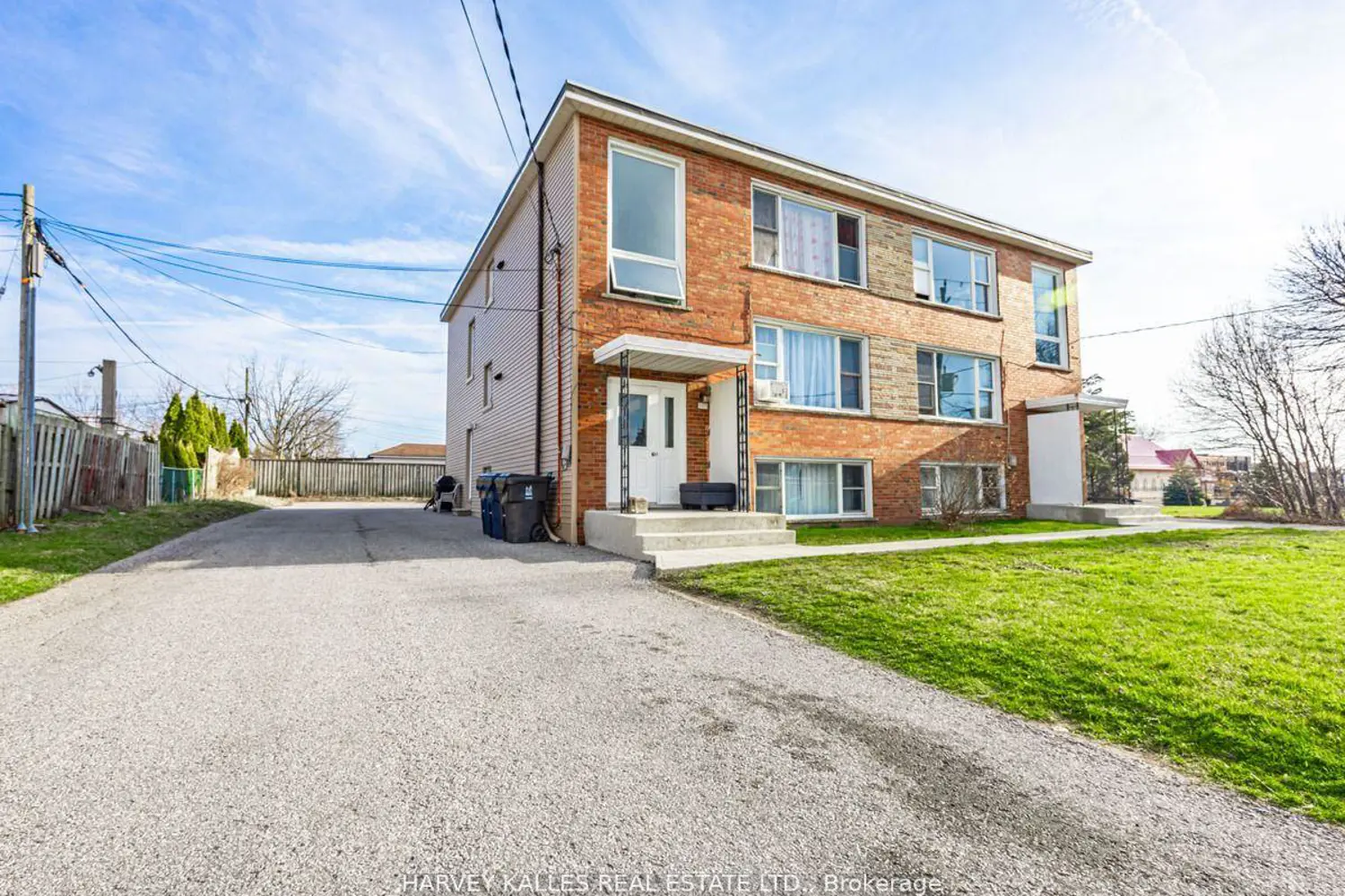 561-563 Danforth Road photo 2