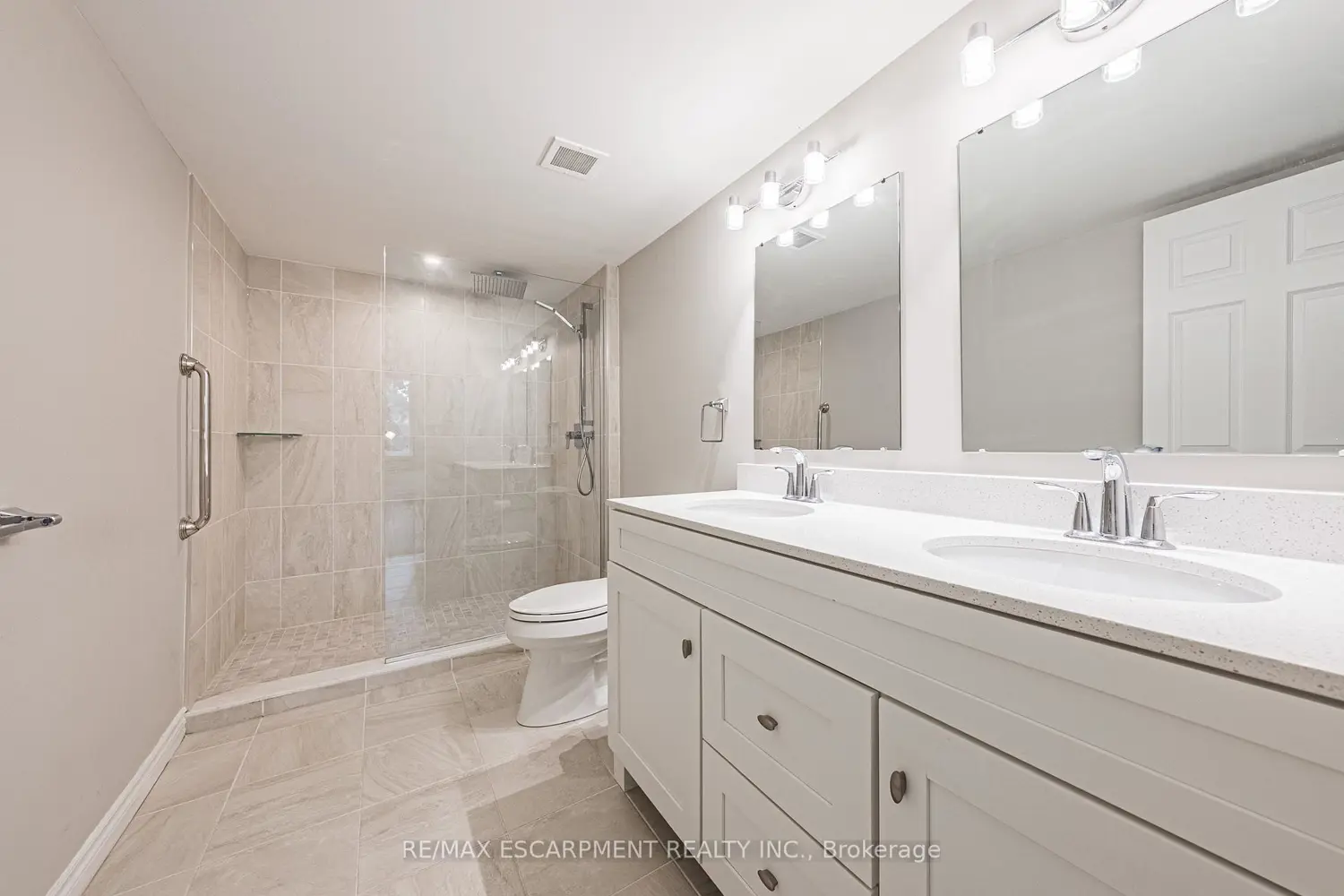 Additional image 12 of 150 Wilson Street 215