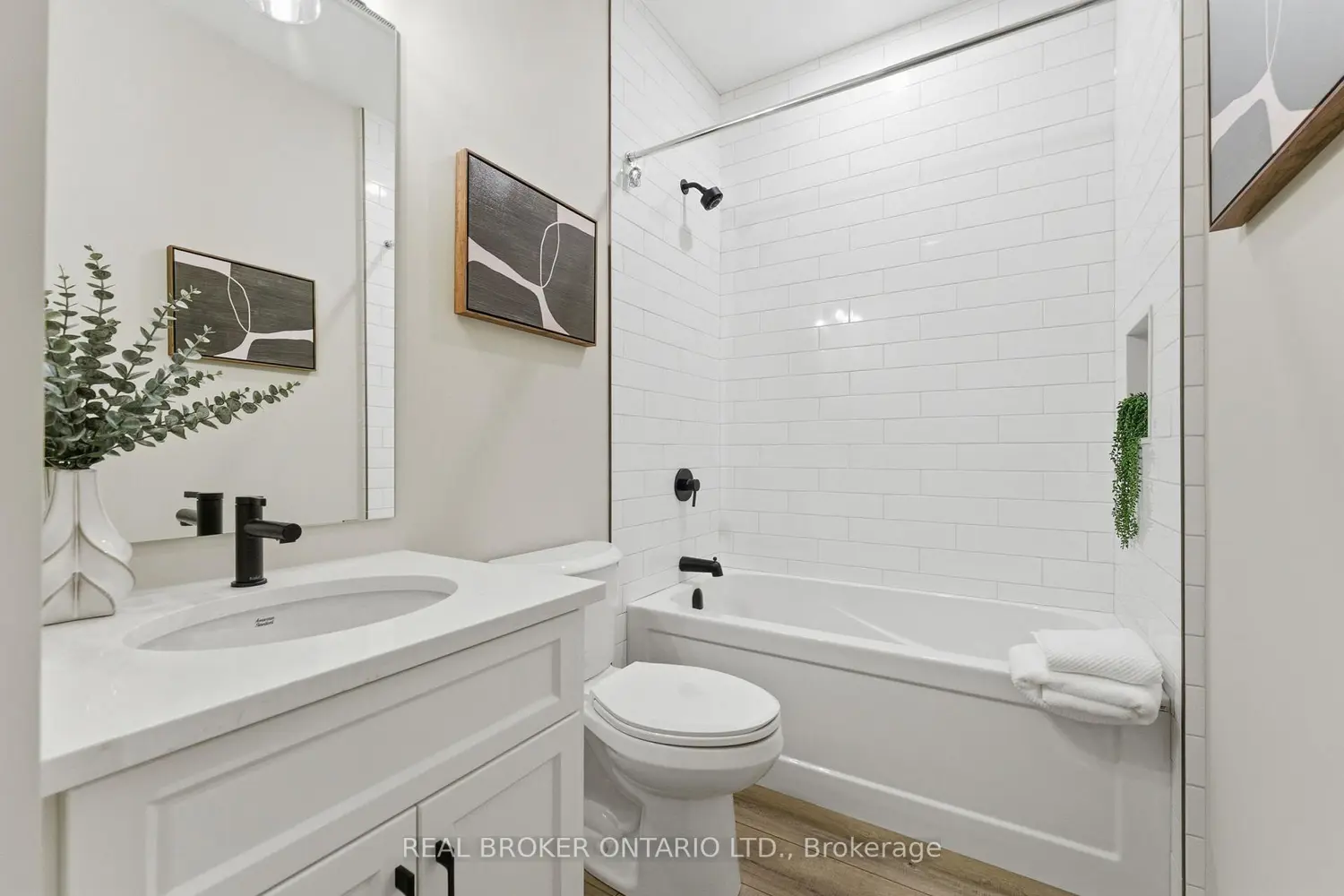 Additional image 4 of 29 Weymouth Street Unit 17