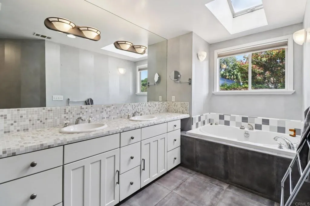 Additional image 34 of 1607 Hunsaker Street, Oceanside, CA 92054