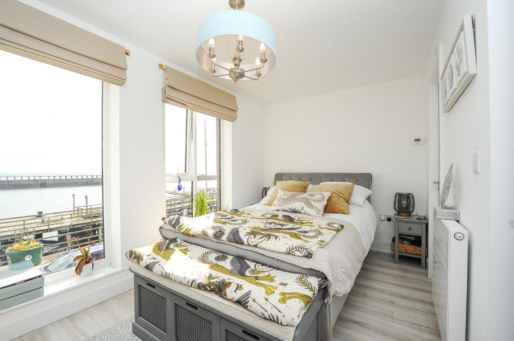 Additional image 8 of 3 bed terraced house to rentCrest Way, Blyth NE24