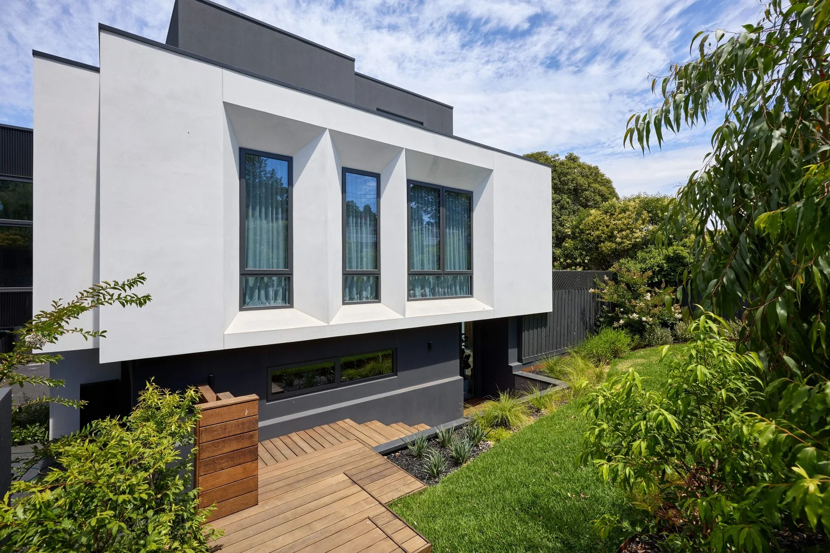 1/298 High Street Road, Mount Waverley VIC 3149