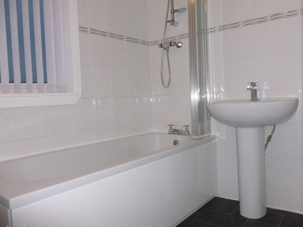 Additional image 4 of 3 bed end terrace house to rentMacpherson Gardens, Kilmarnock KA3