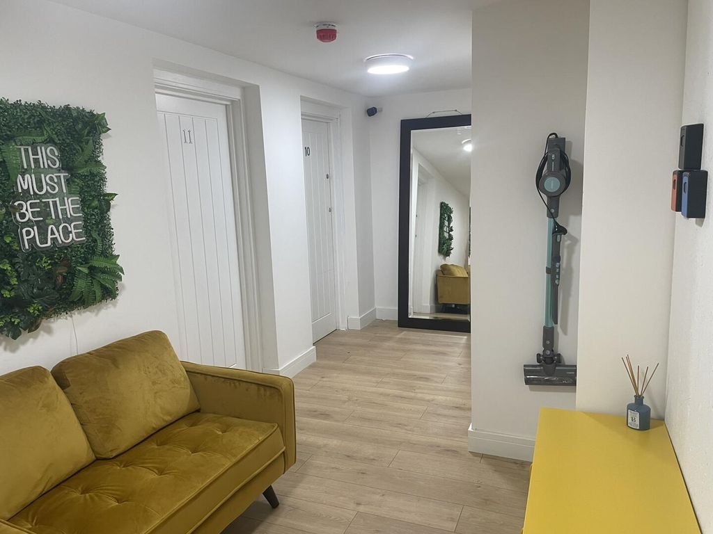 Additional image 2 of 1 bed flat to rentThe Parade, Northampton NN1