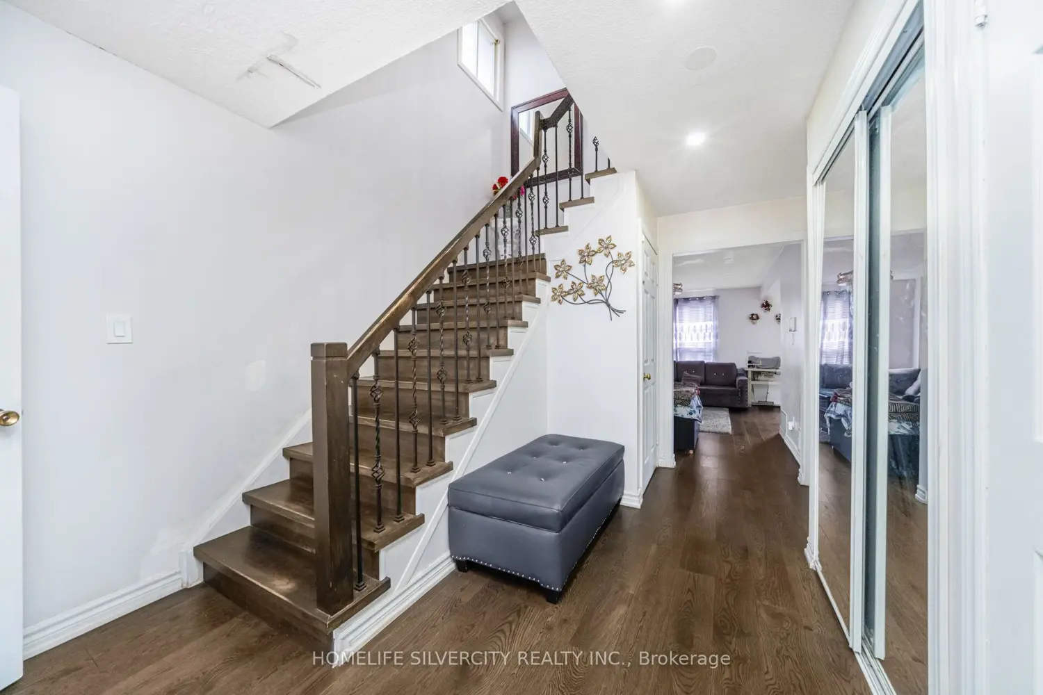 Additional image 4 of 24 Jay Street